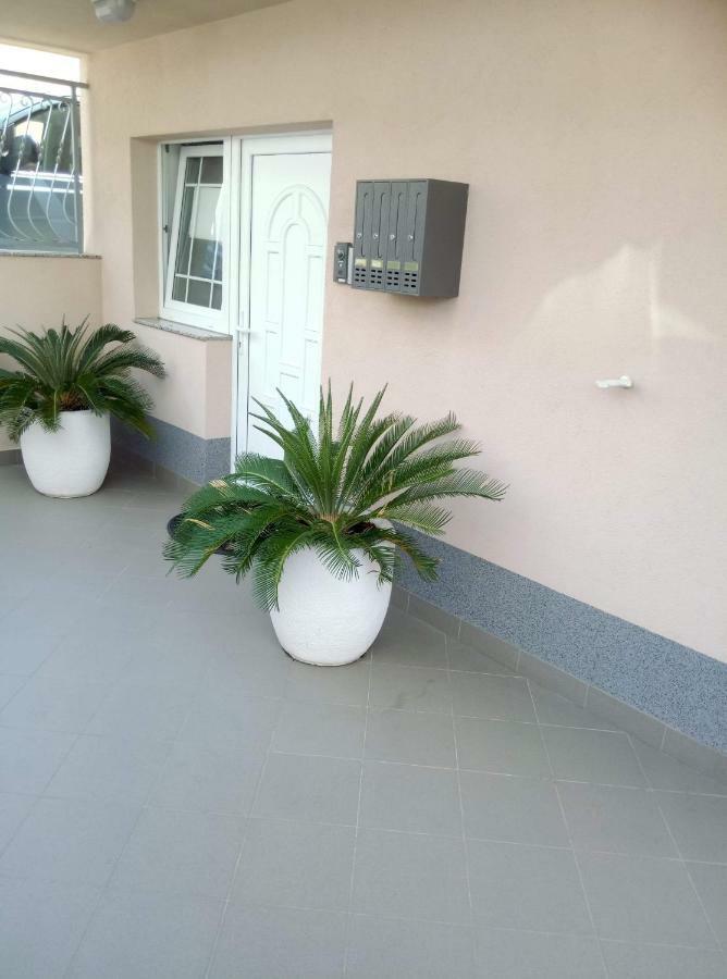 Apartment Miskovic Makarska Exterior photo